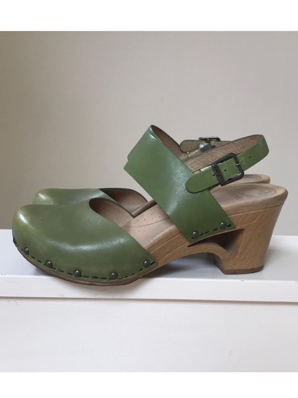Dansko Thea Green Clogs size 7 or 37